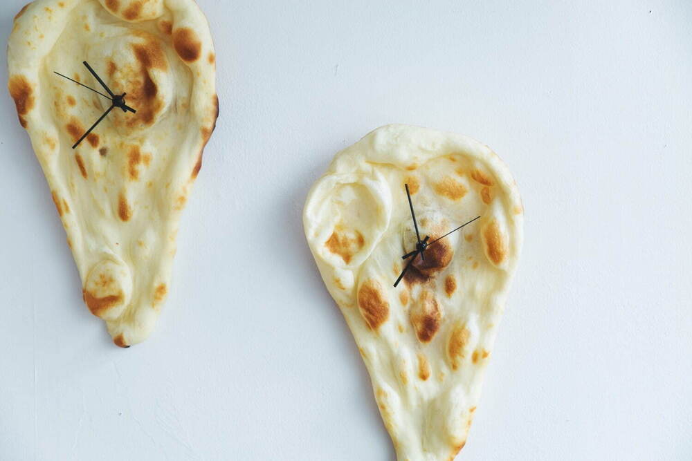 ダリ代表作「記憶の固執」に着想&全て一点モノの焼き加減 -  