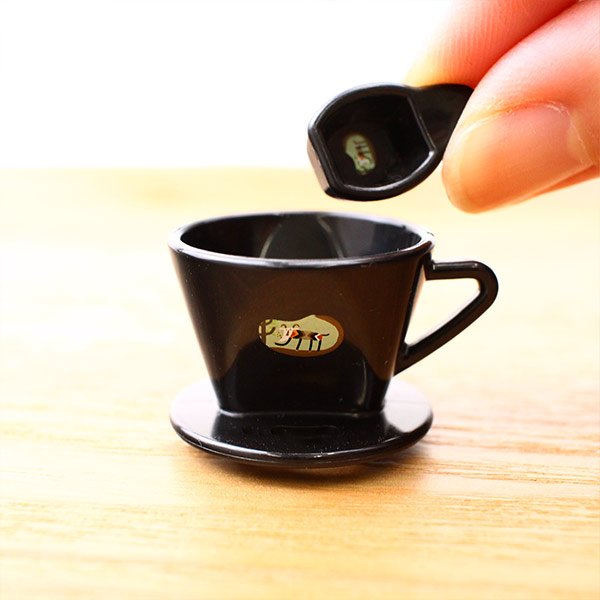 輸入食品ショップ「カルディ」にて「コーヒーグッズ ミニチュアフィギュア」プレゼントキャンペーン開催決定