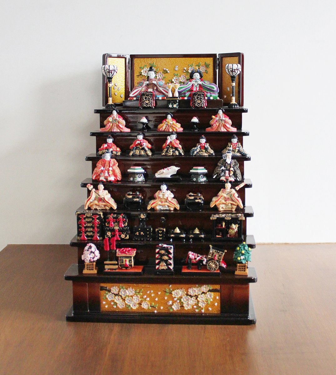 娘のお雛様🌸 ←去年と今年→ 