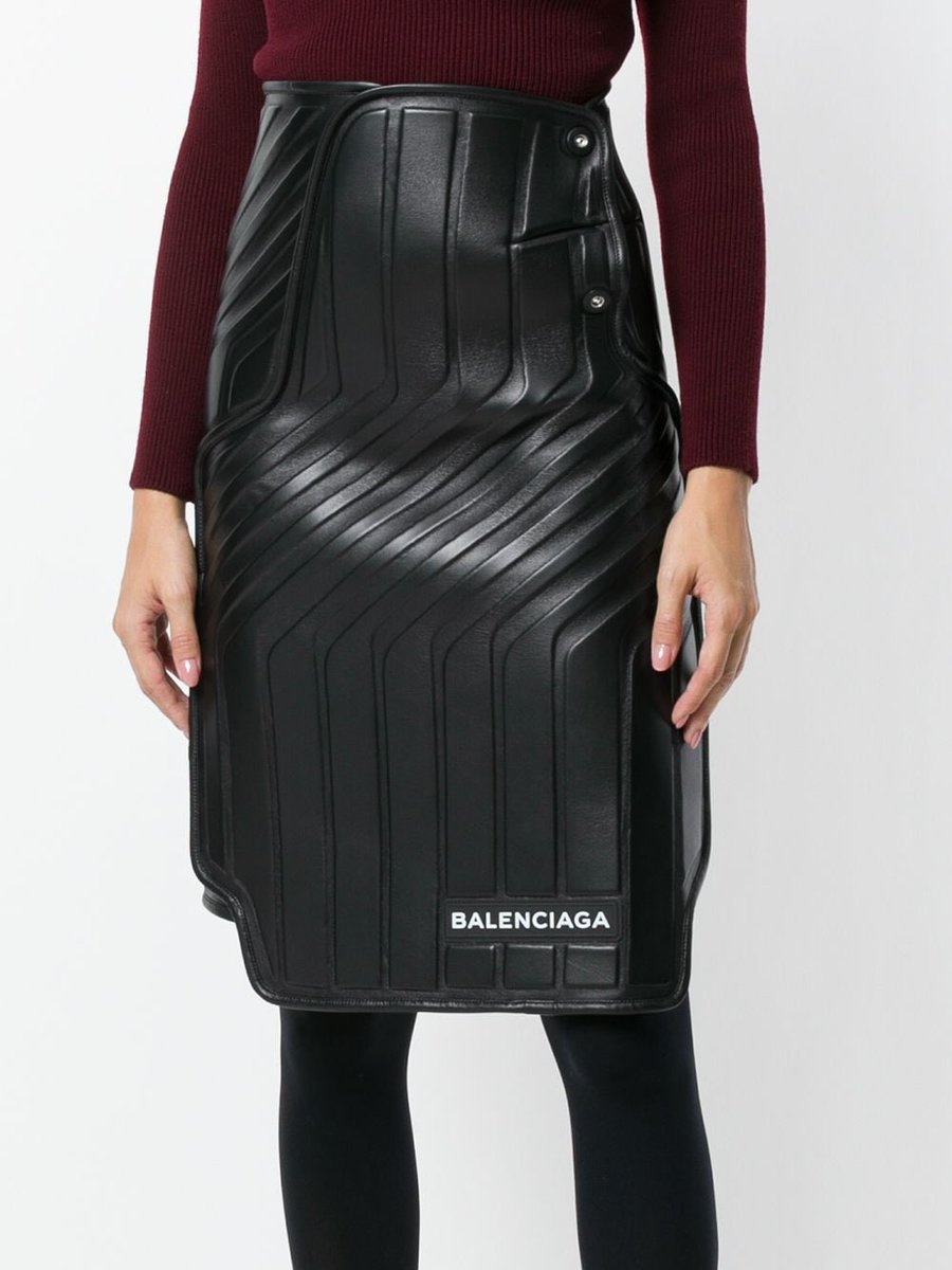 いやー…ただのゴムマットですやん😂 