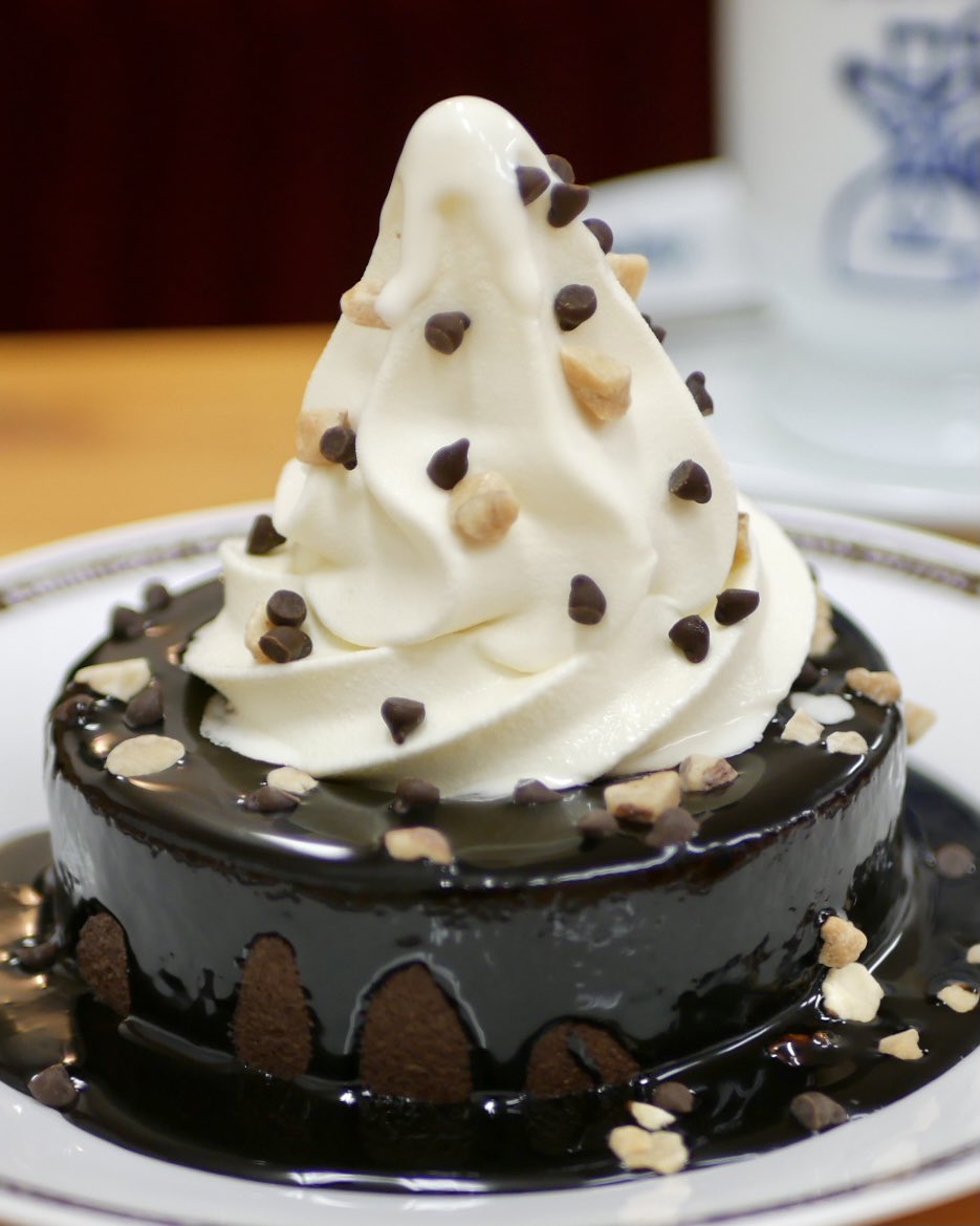 コメダとゴディバのコラボメニュー  「クロネージュ リッチショコラ」が日本全国のコメダ珈琲店にて2月5日(金)より数量限定で提供されます