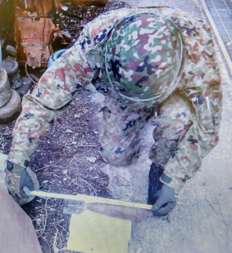 桂駐屯地の第１０３不発弾処理隊は、５月１７日、大阪府門真市において発見された不発弾に対して緊急出動し、無事に回収を行いました