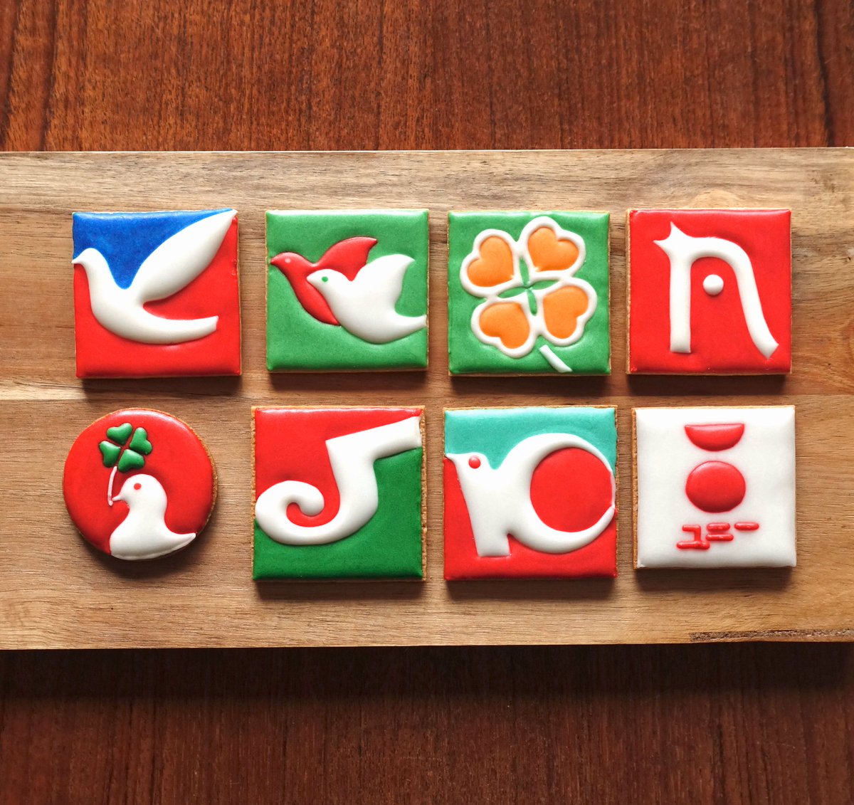 いろいろなスーパーのロゴマーククッキー 