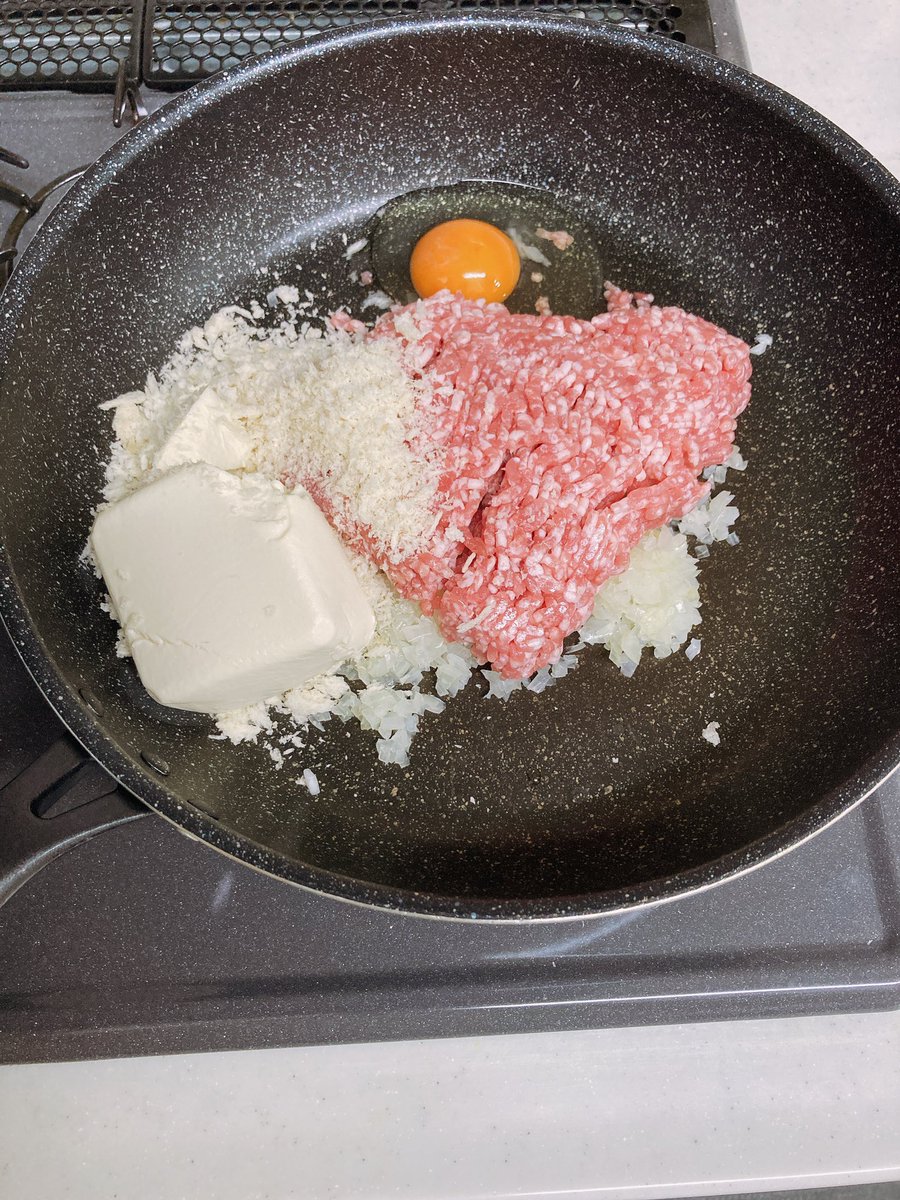 ハンバーグをフライパンで捏ねてそのまま焼くって教えてくれた人好き！ 