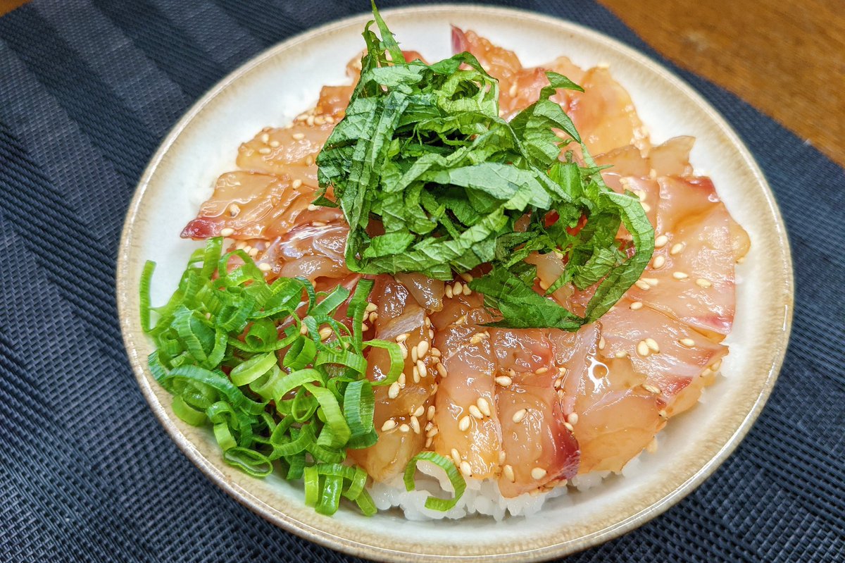 ご飯にタレが染み込んで最高すぎます