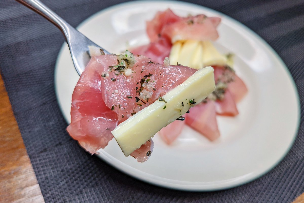   にんにくバジルとオリーブオイルの風味が最高です