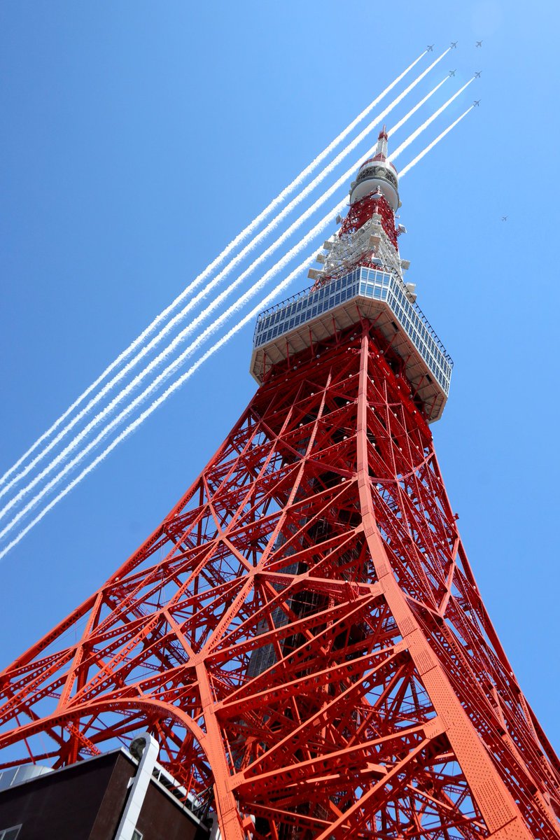 東京タワーとブルーインパルス狙い通りに撮れました👍 