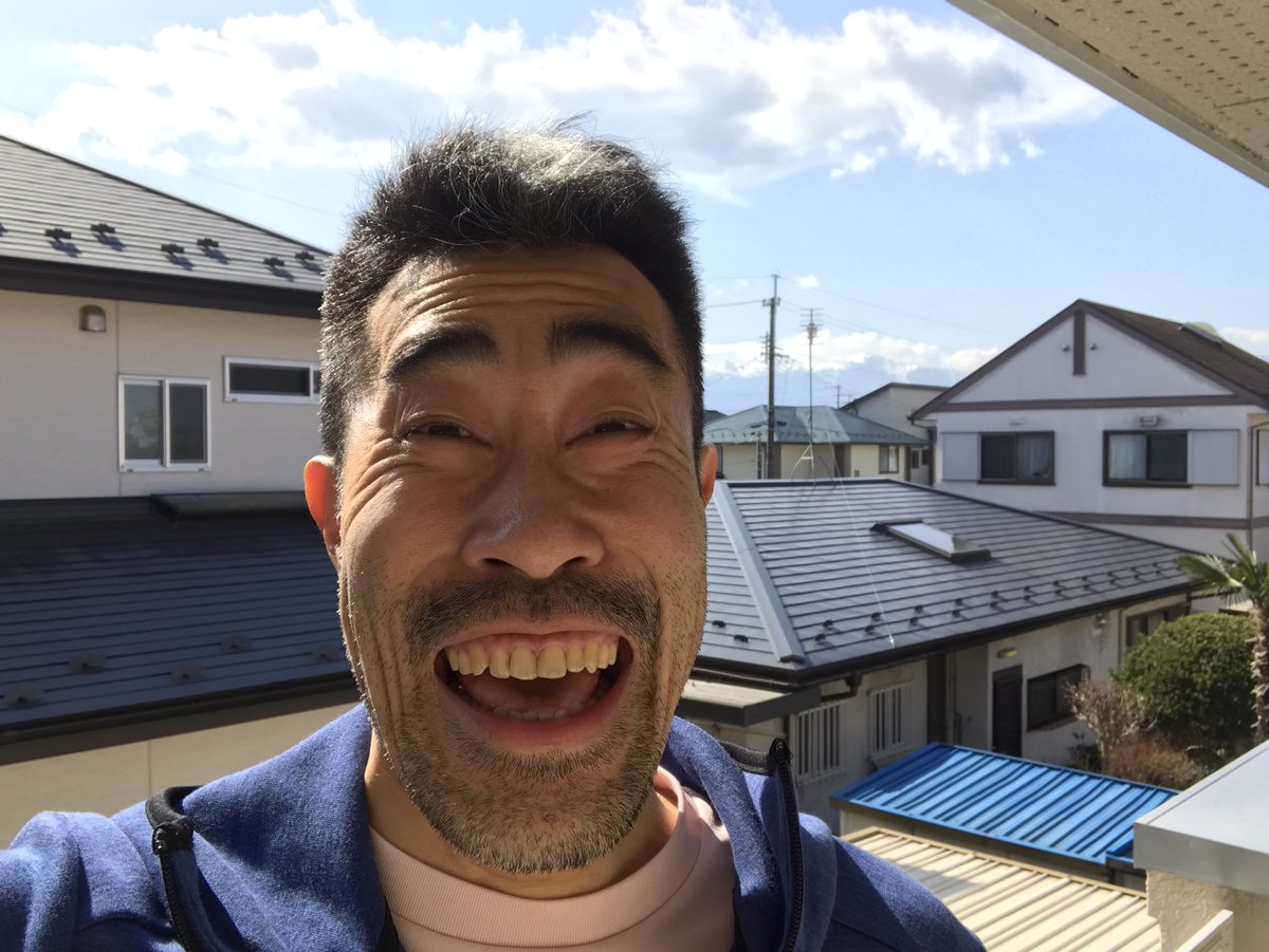 もし私の笑顔で少しでも元気になったりホッと一息、心を安らげられたらとの一縷の願いを込めまして