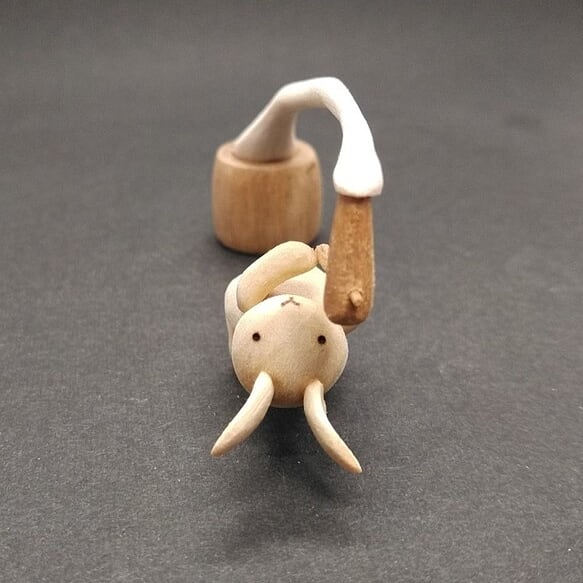 伸び━━━━━━━━る！？  #木工品 #無着色 