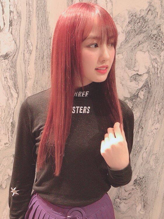 どうも、赤髪のはるなんです👩🏻‍🦰 