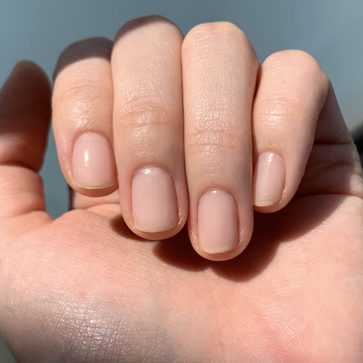 ネイルサロンで教えてもらって即ポチったシャネルのベースコート