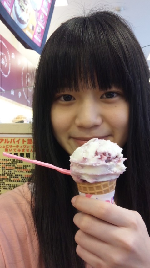 当時付き合ってた人に自分より可愛い子と浮気されたのが悔しくて、-10kg痩せて肌も髪にも重課金して、メイクも必死に覚えたらこうなれたから努力は報われるって思ってもいいよね 