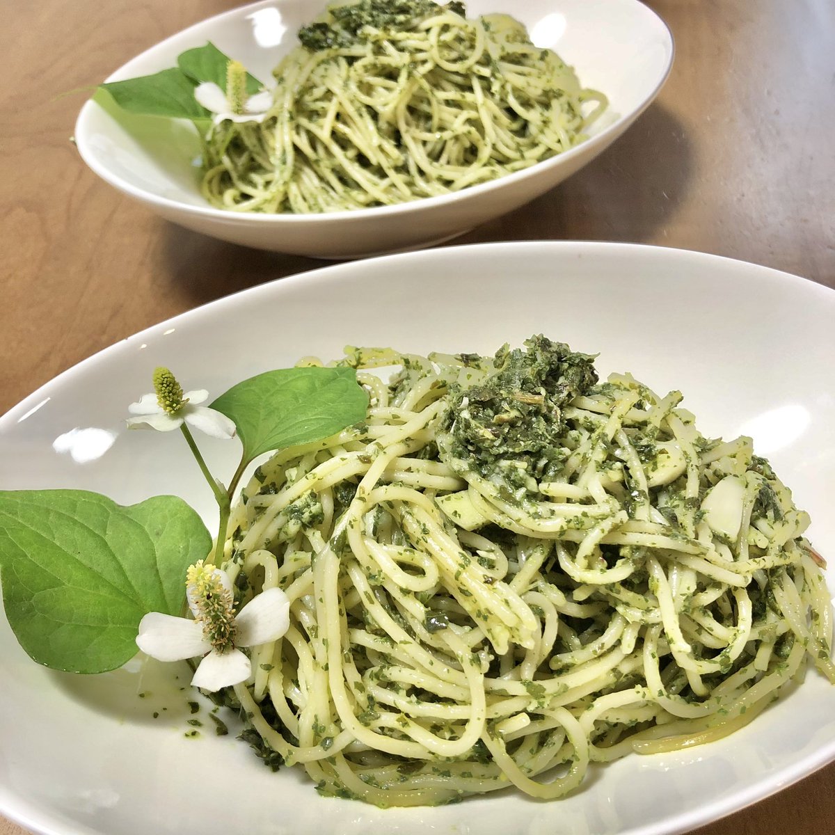 繁殖しまくって嫌われるドクダミ、今までは天ぷらにしていたけど、ジェノベーゼにするとかなりうまい