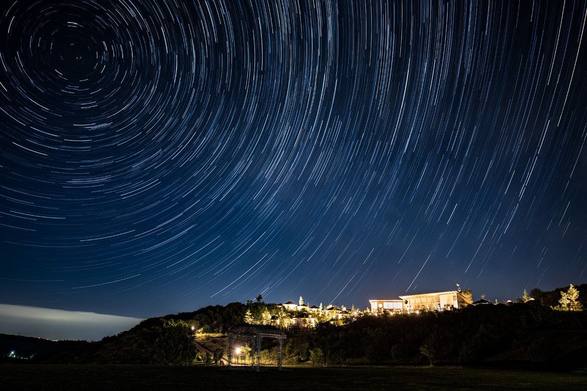 全室ヒノキのお風呂付き、星空とともに神戸の夜景を眺めながら贅沢な時間を味わえる場所…