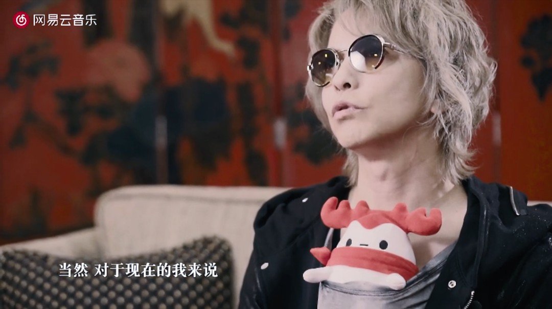 高橋一生はHYDEのぬいぐるみの扱いを見習った方がいい 