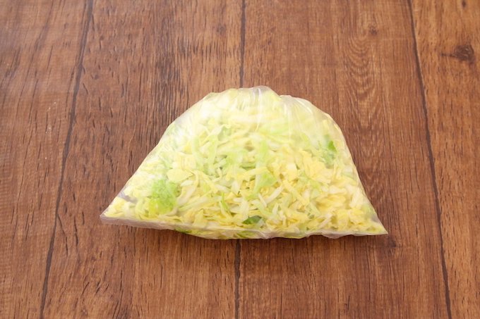 このサンドイッチ、キャベツの甘味がぎゅっと詰まっててほんと美味しい