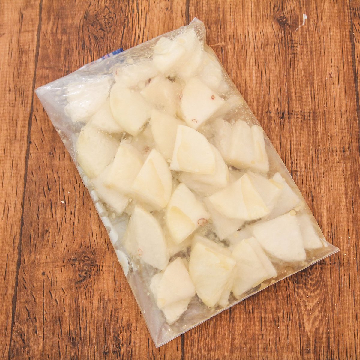 この塩だれで漬ける大根ずっとポリポリ食べてたくなるやみつきの味です