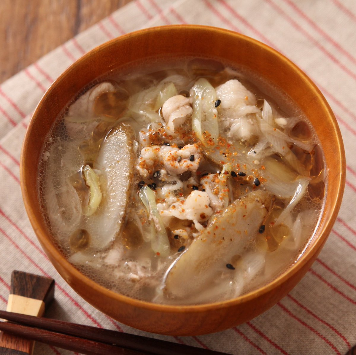 一人暮らしで自炊する時は豚汁作れるとかなり助かります