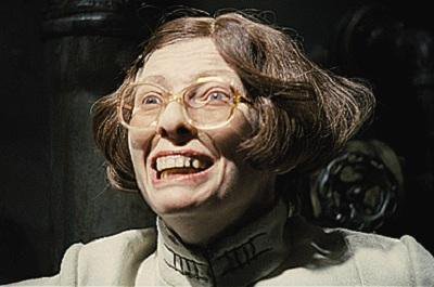 『ドクター・ストレンジ』を見た人々がエンシェント・ワンことティルダ・スウィントン様の美しカッコイイ姿に騒然とする未来が見えたので、参考にエンシェントティルダ様、平常時のティルダ様、『コンスタンティン』のマジ天使ティルダ様、『スノーピアサー』のクソババアティルダ様を置いときます 