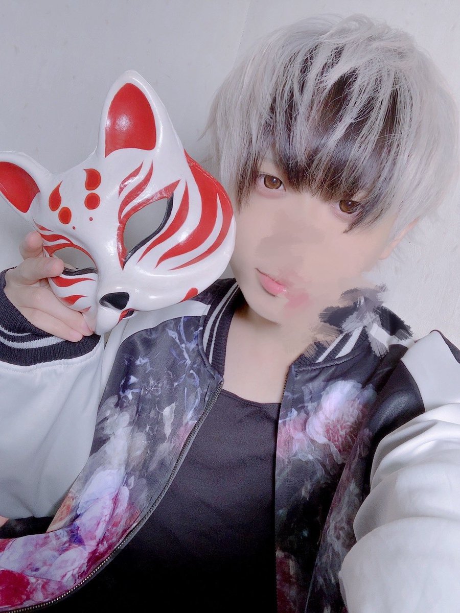 いつも支えてくれるいなりすちゃん達 数少ない大切なともだち 事務所のスタッフさん達 お世話になっている関係者の皆様 いつもいつも 本当にありがとうございます(´;ω;`) まだまだたくさん、最高の暇つぶしを届けるぞ〜