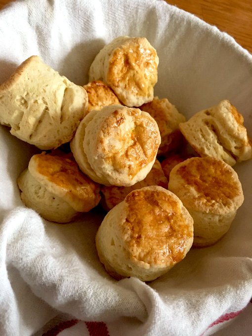 簡単質素スコーンの作り方はこちら。 