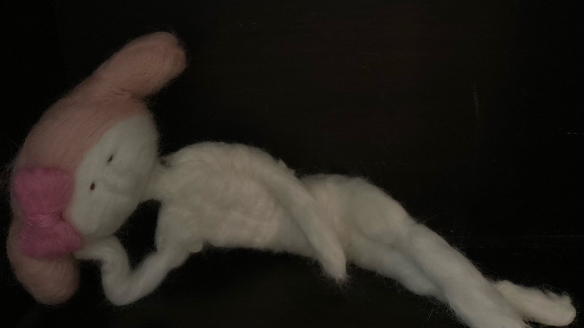 ついに完成しました 羊毛フェルトで作ったマイメロディです 