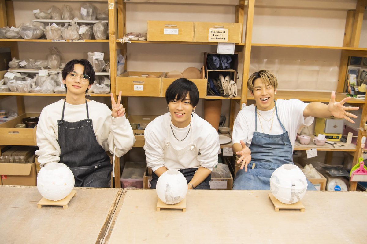 ㊙じゃらん5月号の未公開ショット📷 #THERAMPAGE from EXILE TRIBEの #RIKU さん #川村壱馬 さん #吉野北人 さん が照明クラフト作りに初挑戦