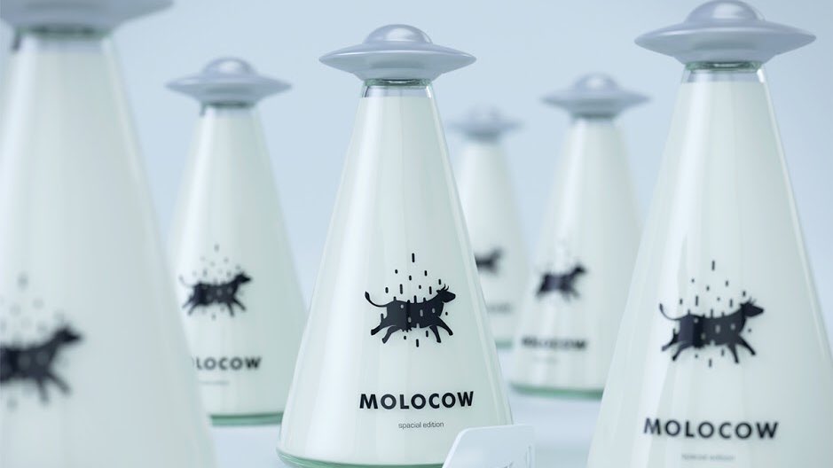 キルギスのデザイナー Marcel Sheishenov が手がけた牛乳ビン