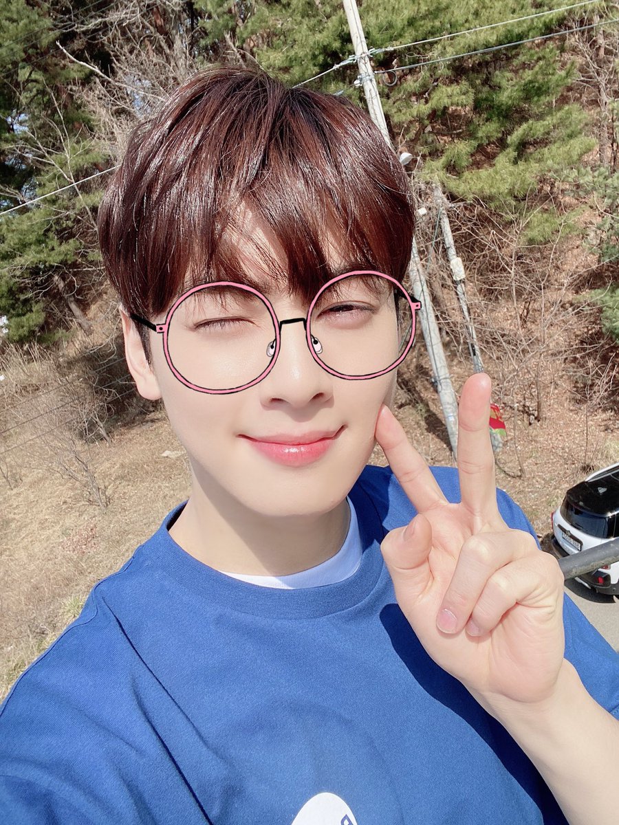 🍭 #HappyWhiteDay 🍭 いつも愛をくれる #アロハ の皆さんへ #アストロ からのプレゼントです🧸🐰 #ASTRO #AROHA #ホワイトデー #CHAEUNWOO #チャウヌ #MOONBIN #ムンビン