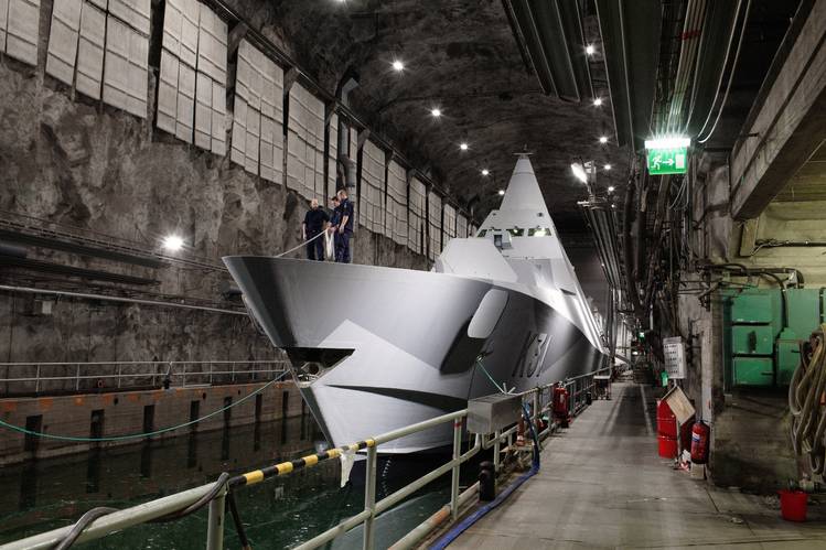 散々言われていることではあるけどスウェーデン海軍のムスコー海軍基地のこの秘密基地感、やっぱり大好き 