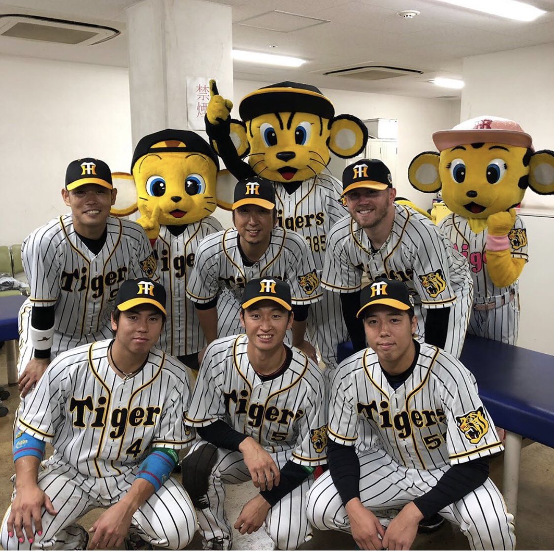 2日間応援ありがとうございました😊 初球スチールから始まり、甲子園では先頭打者HR、サイクル安打 & MVP と自分でもビックリするくらいの結果が出ました
