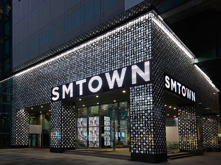 【閉店情報】一度は訪れたいソウルの韓流スポットとして人気の「SMTOWN@coexartium(エスエムタウン コエックスアーティウム)」が5月31日をもって営業終了