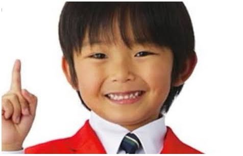 子供店長のイメージしかなかった加藤清史郎くんがテレビ出てて、最初同一人物と気がつかなくてググっちゃったw イケメンに育って…