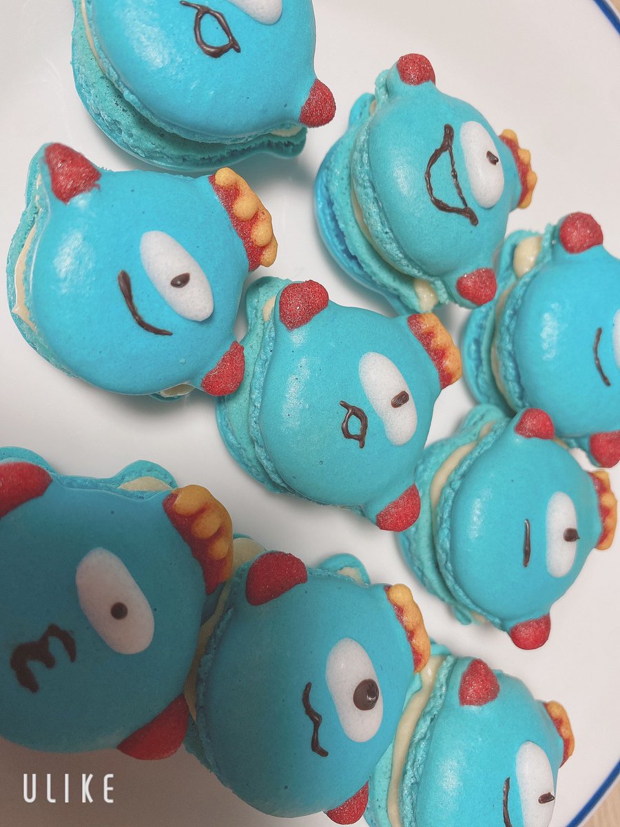 深夜に漏湖のマカロン作りました！ よかったらみてください..！ 