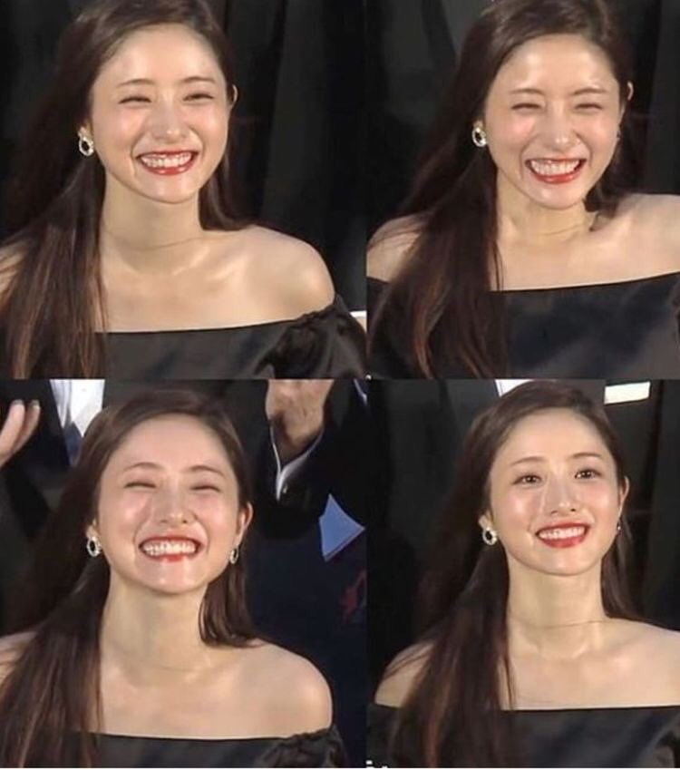 石原さとみってなんでこんな可愛いの😍 