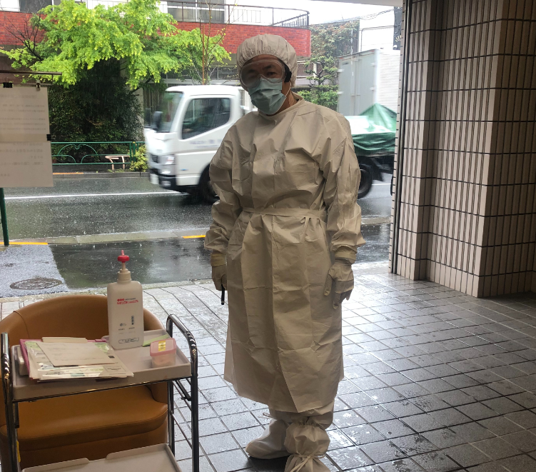 とにかく発熱や咳を主訴とする場合、事前に必ず電話を下さい