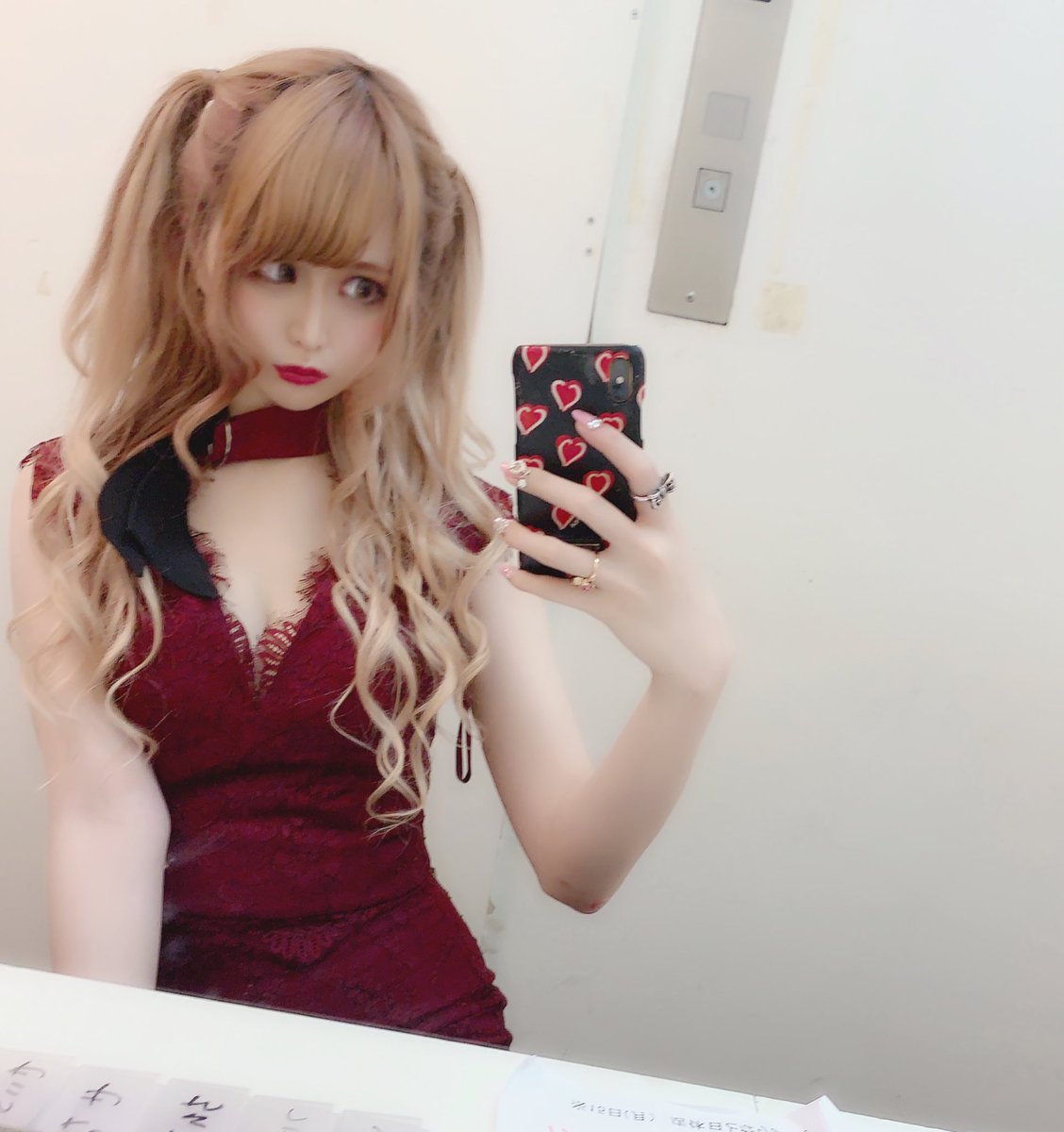 定期的に晒しますが限界腐女子だったときのおれとキャバ嬢になったおれです 