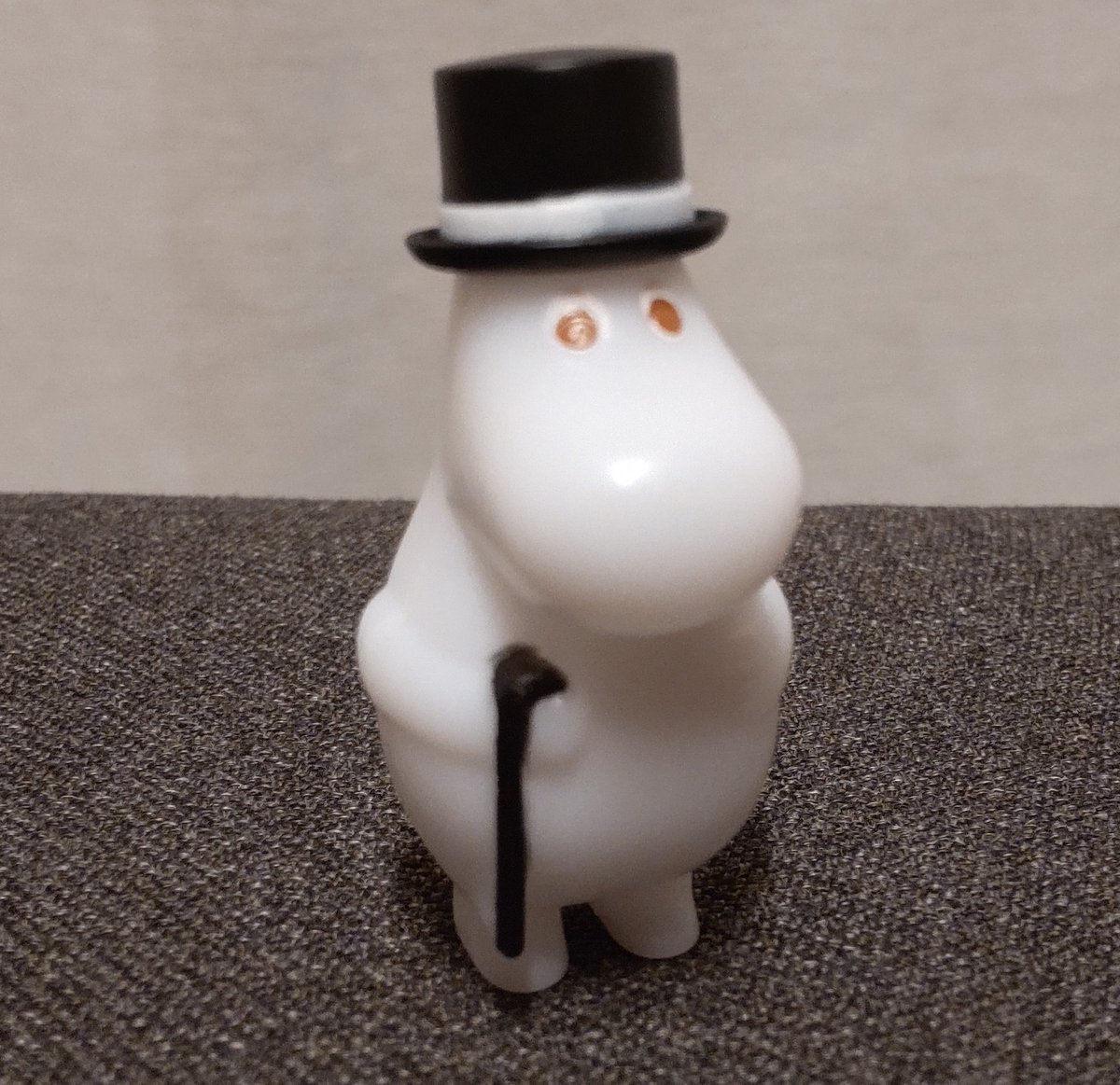 ガチャガチャのムーミンライト、思ってた光り方と違う 