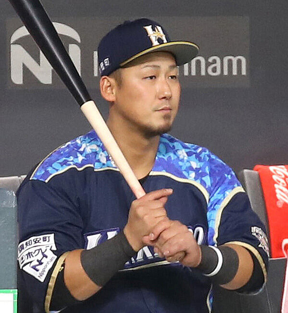 【スポーツ報知報道】巨人が日ハム・中田翔を獲得へ、20日中に正式発表か   暴行問題で全試合出場停止処分を受けている中田に再起の手を差し伸べる形に