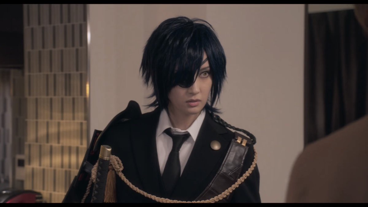 特報映像では小柳花子演じる菜々緒の燭台切光忠コスプレも披露された