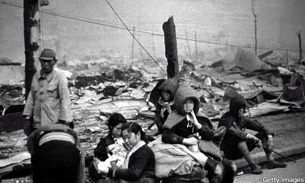 日本では現在この日が「戦没者を追悼し平和を祈念する日」とされている