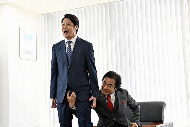 【大反響】『半沢直樹』片岡愛之助が怪演する黒崎が、宮野真守演じる古谷への“急所つかみ”を炸裂 当初予定の6日から急きょ延期された第8話が放送