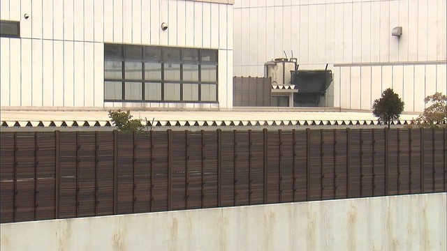 【入浴施設】カツラをかぶり女湯に侵入か、教師の男を逮捕 広島 化粧もして女湯に入浴していたところを取り押さえられた