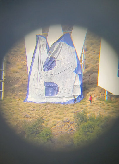 警察によると犯人は犯行に及んだ理由を「乳ガンについて意識を高めるため」と説明しているという