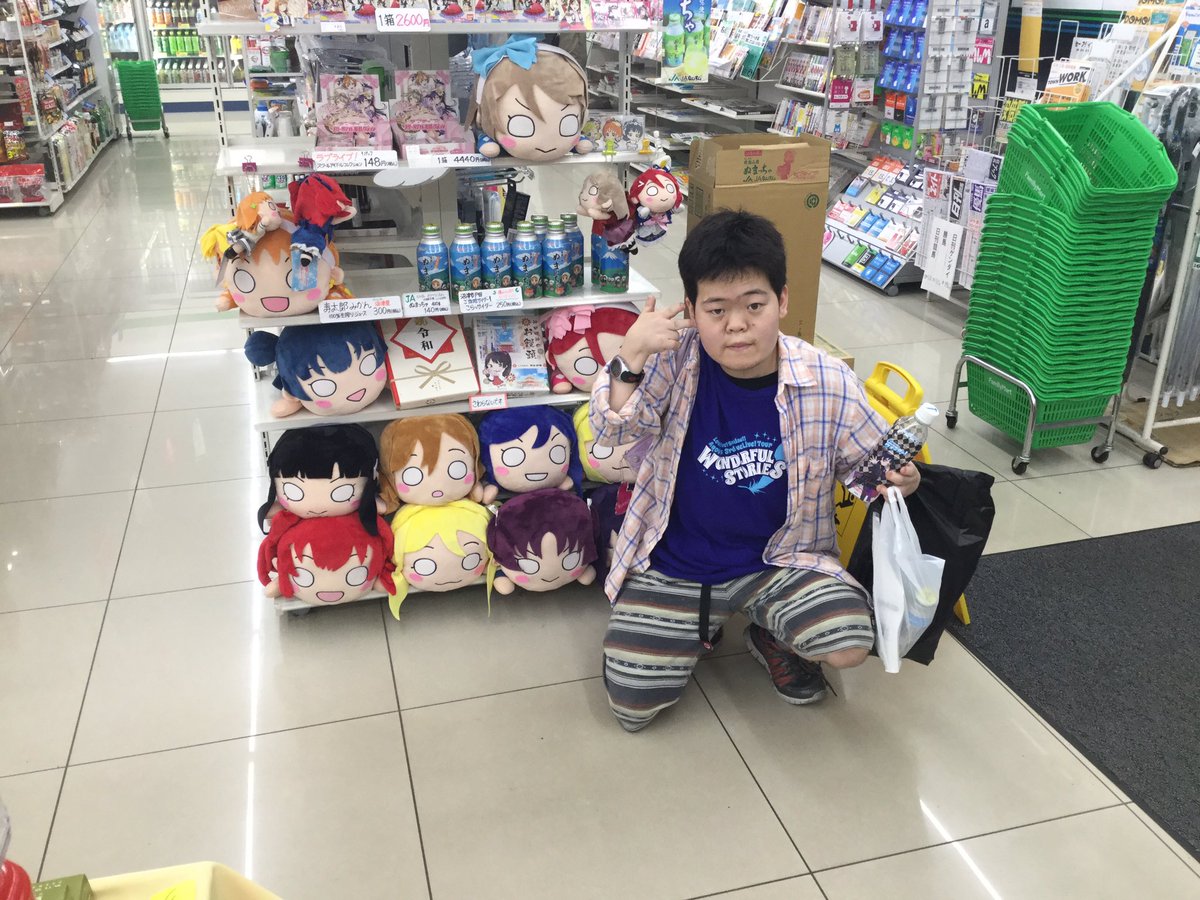 ファミマ沼津港前店にはやべー奴らを惹き付ける″何か″があるのか？ 