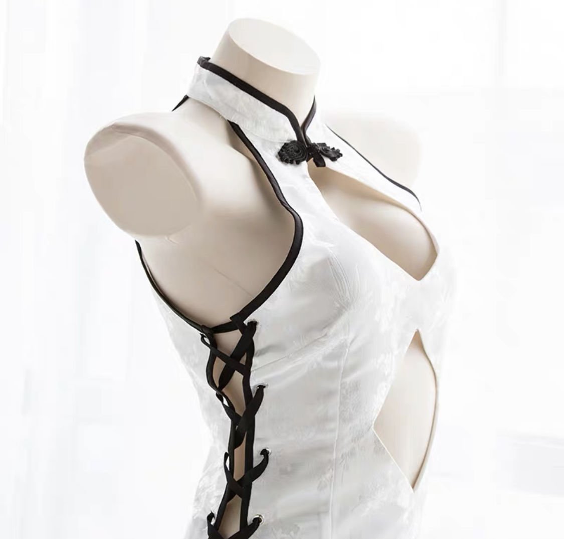 サイドオープンチャイナの新作出てました 穴増えて、前がミニになりましたね はれめあさんでお取り寄せ出来ますよ     #サイドオープンチャイナ #ニューサイドオープンチャイナ #サイドオープンミニチャイナ 