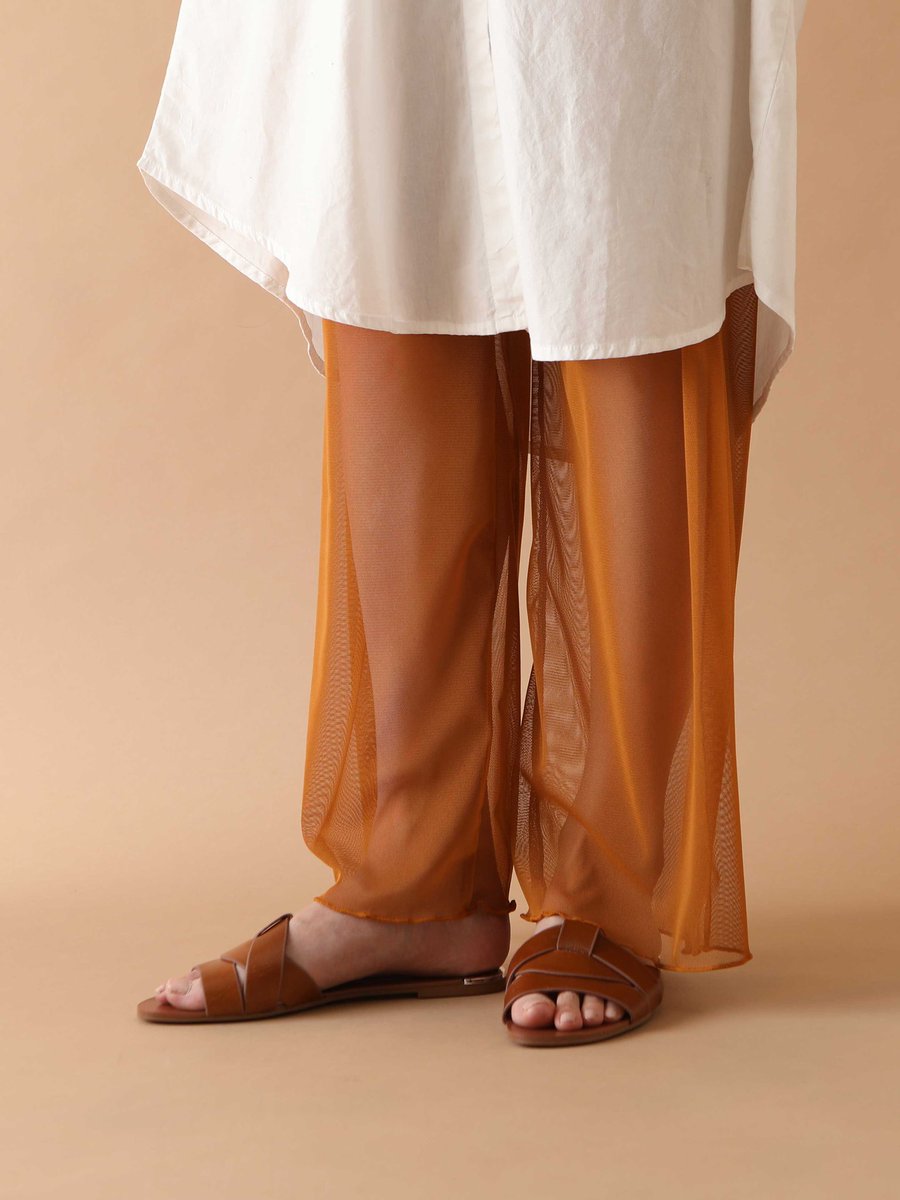 靴下屋のチュールレギンスかわいすぎ。ワイドタイプと迷う。 