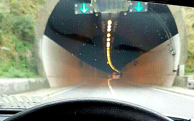 トンネルが尻に見えたら休憩しましょう。 