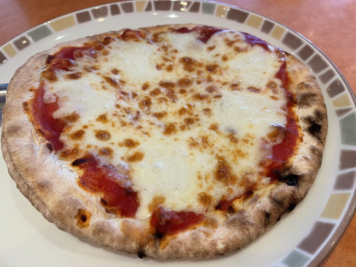 コスパは良すぎて量もあるし味も本場イタリアに近い