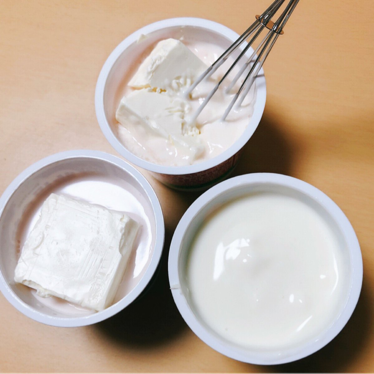 毎朝食べてるヨーグルトで簡単レアチーズケーキができると知って実践してみた